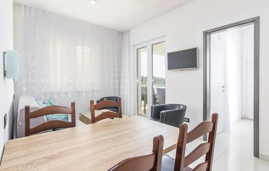Apartments Funtana With Pool Croatia