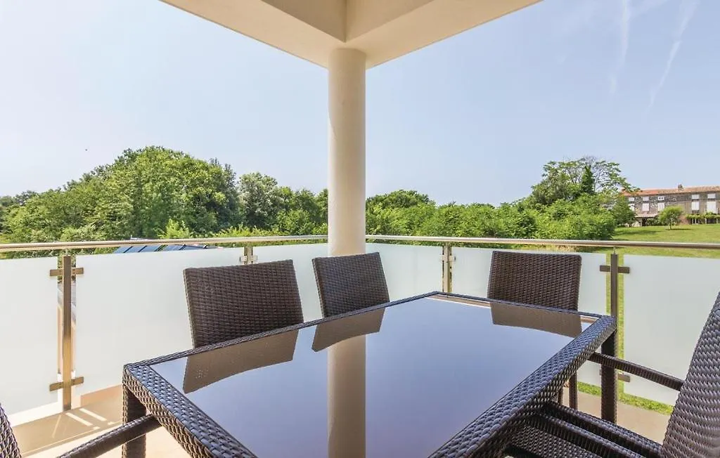 Apartments Funtana With Pool 0*,  كرواتيا