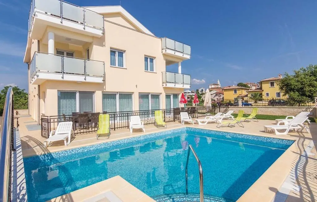 Apartments Funtana With Pool