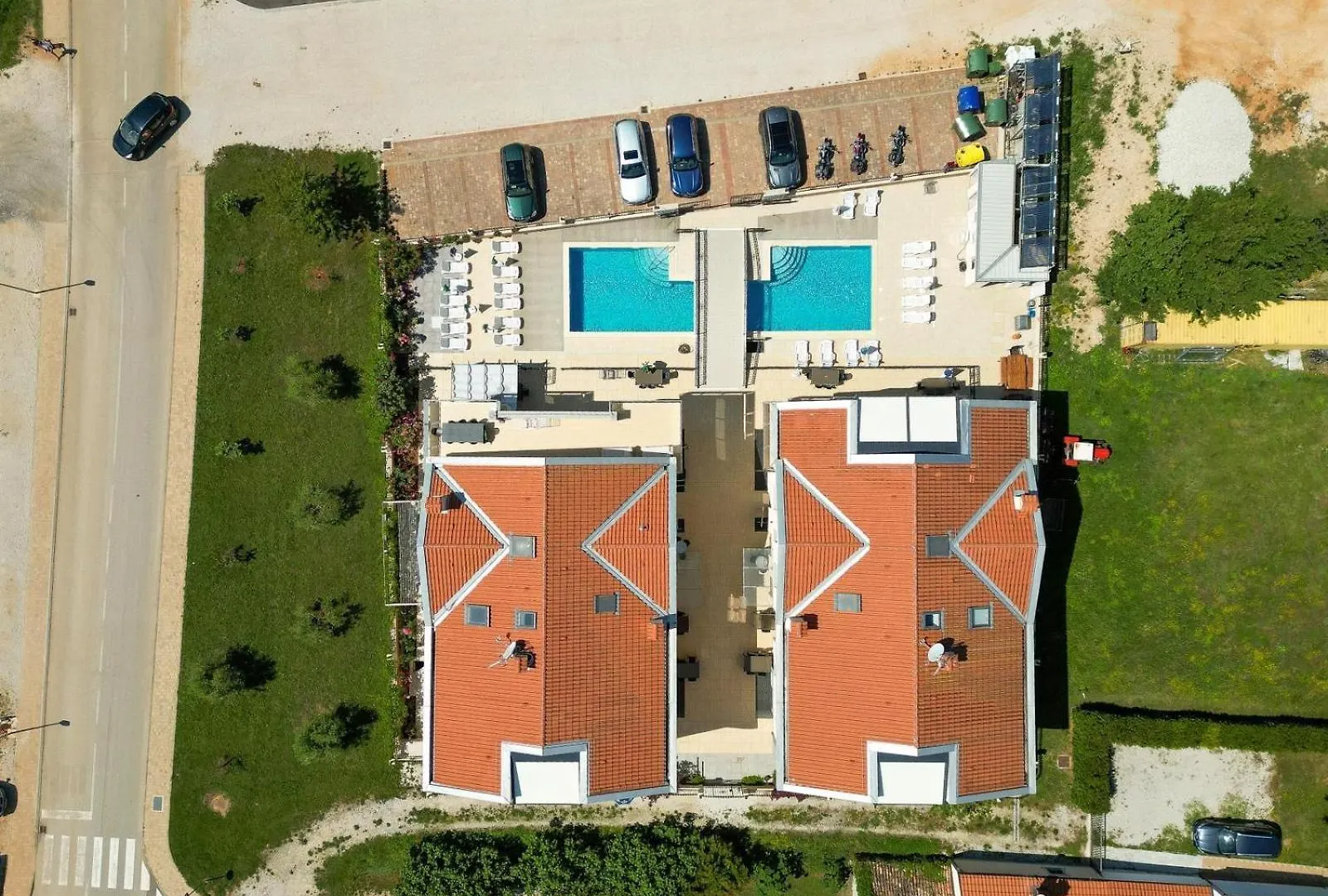 Apartments Funtana With Pool